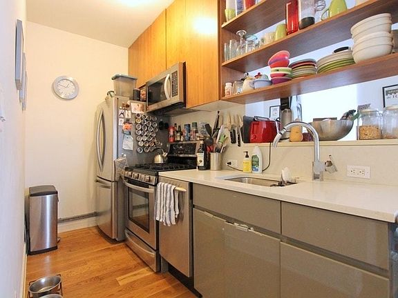3rd image of 224 Wythe Ave APT 72C