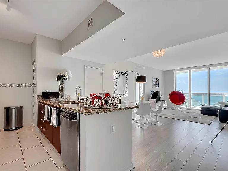 951 Brickell Ave #2406 — Photo 3