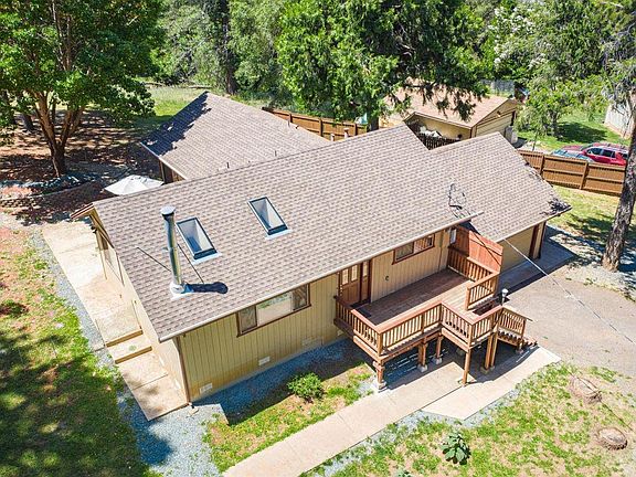 2nd image of 27671 Susan Ln