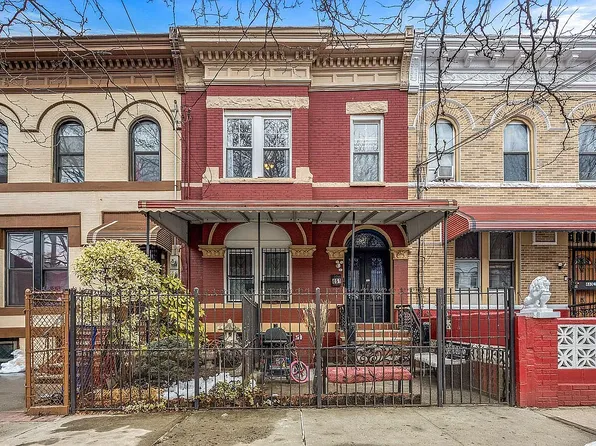 461 Miller Avenue image 1 of 6