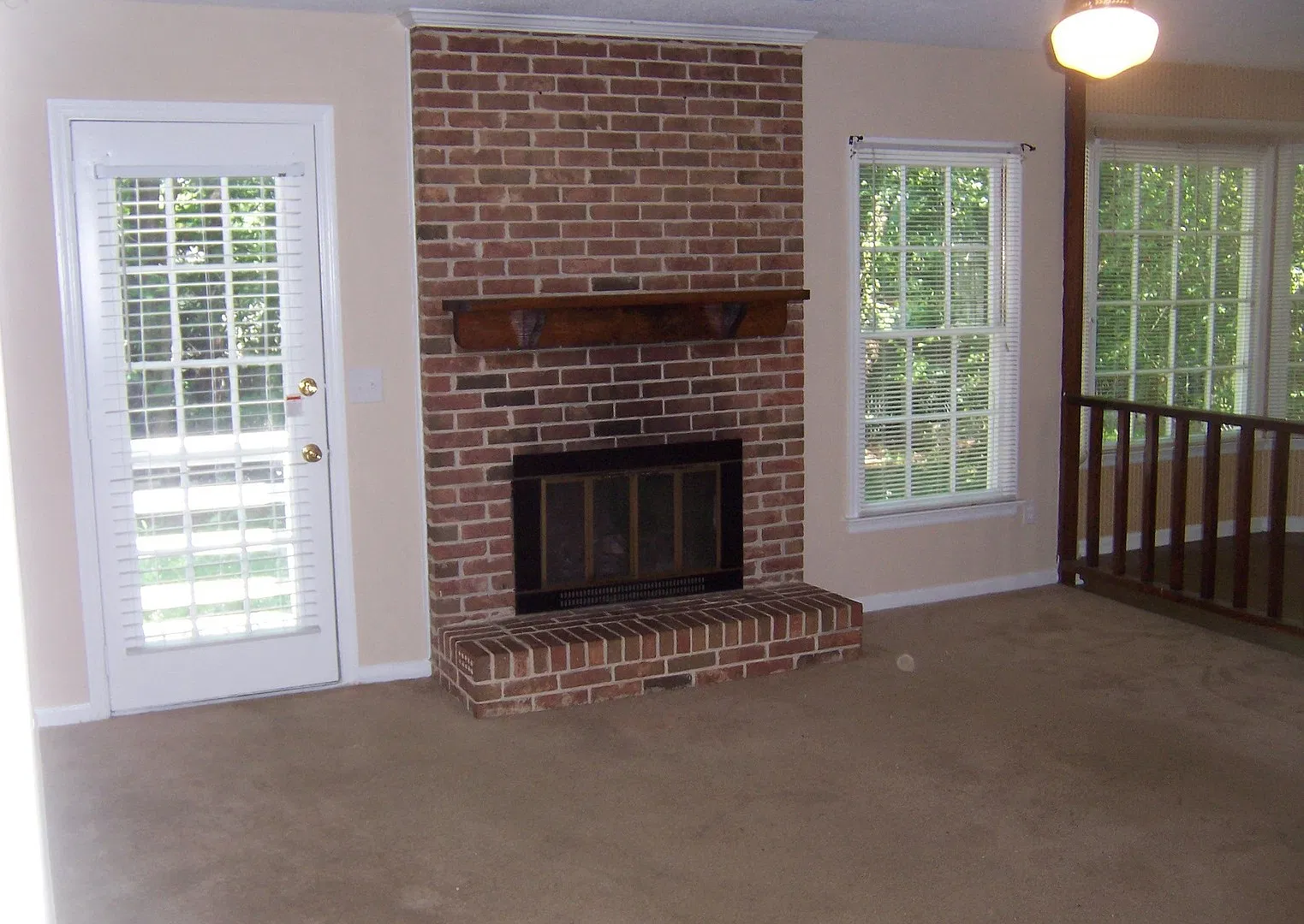 Cute 3 bedroom 2 bath home in Irmo — Photo 3