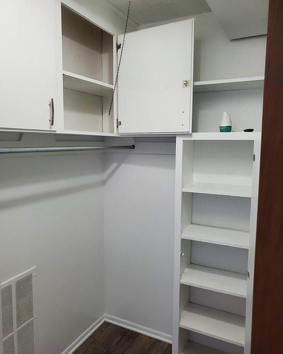 8300 W Jefferson Ave, photo 9