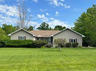 2995 Chestnut Pl, Charles City, IA 50616