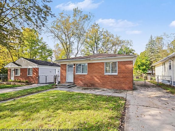 2nd image of 13516 Fellrath St
