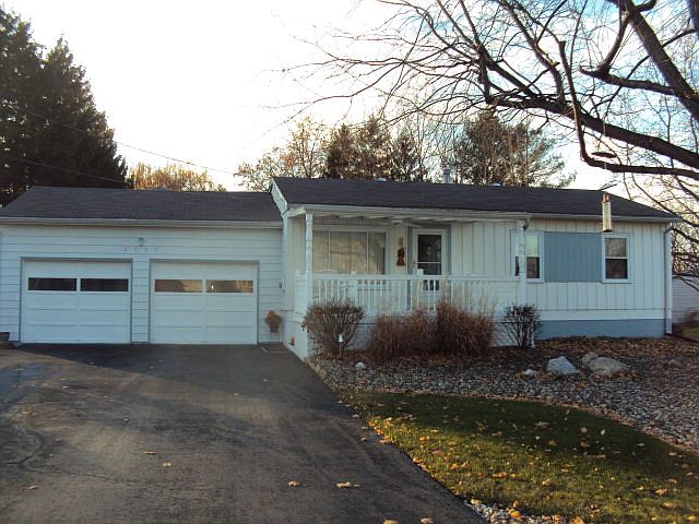 1st image of 2737 Curren Dr