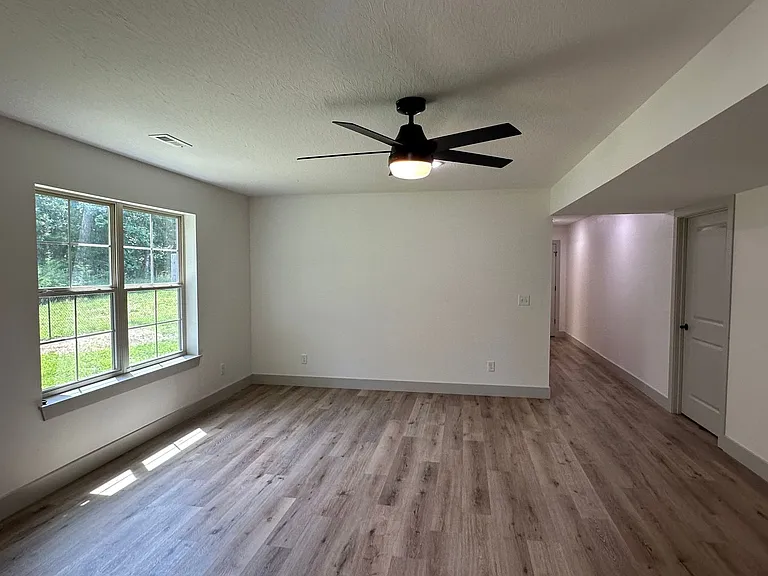 165 Mesa Dr — Photo 61