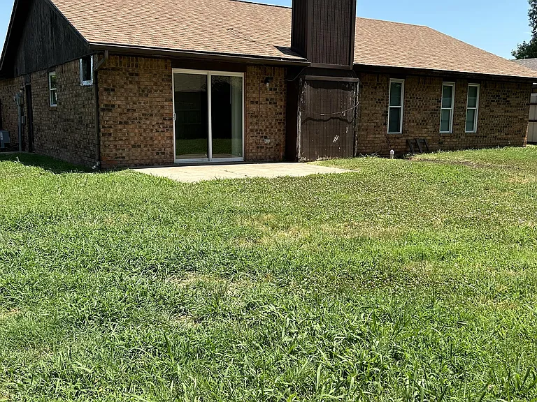 214 Falcon Ct — Photo 27