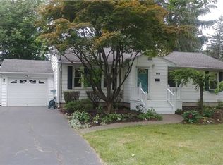 360 Chestnut St, Fredonia, NY