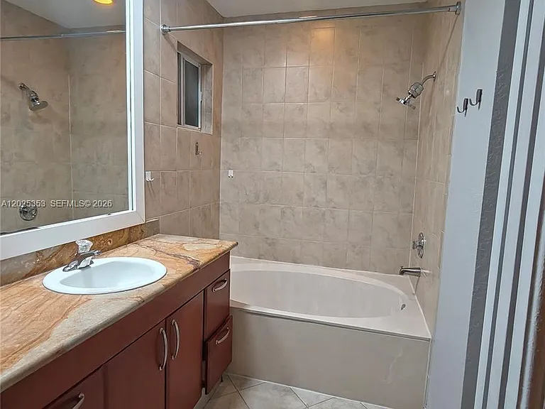 17866 NW 74th Ct — Photo 32