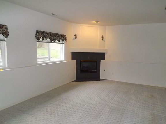 5th image of 2526 14th Street Pl SE