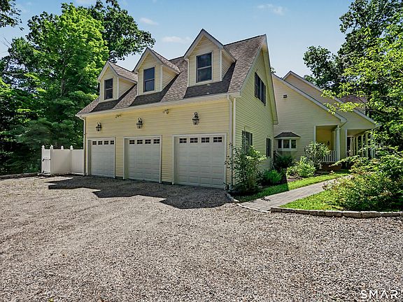 4th image of 170 Judd Road