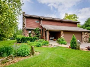 18N579 Field Ct, Dundee, IL 60118