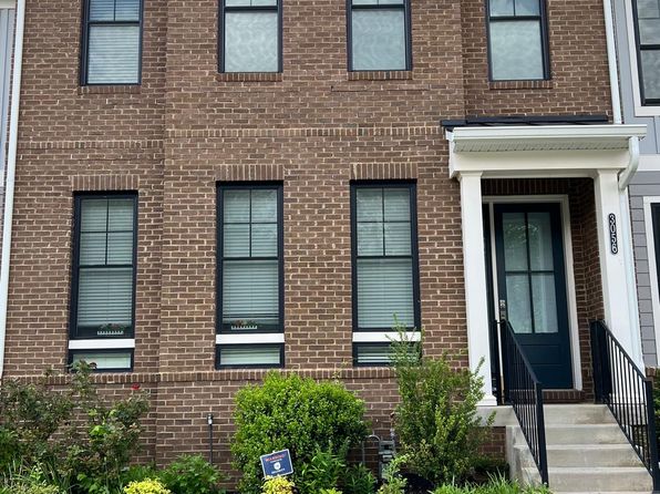 3056 Forum Pl