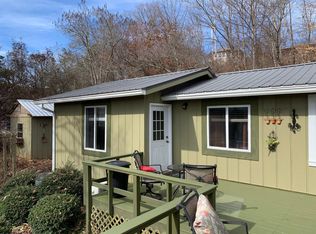 127 Wonderview Dr, Hayesville, NC 28904