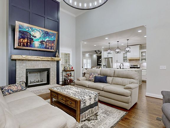 5th image of 1742 Old Gallatin Rd