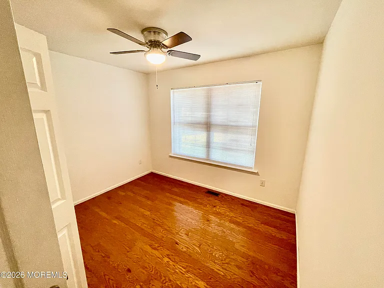 220 Middie Ln — Photo 19