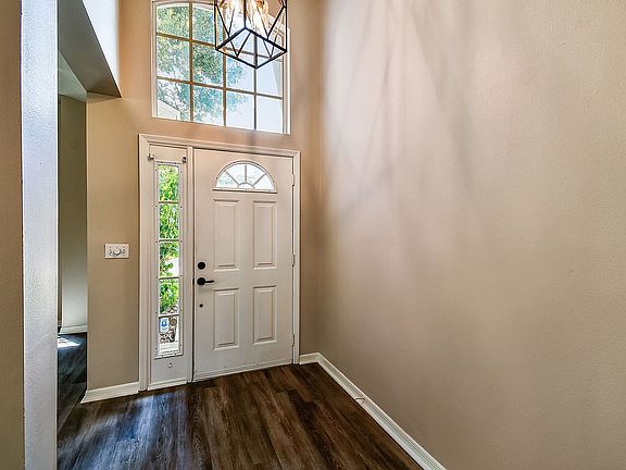 5th image of 17759 Esprit Dr