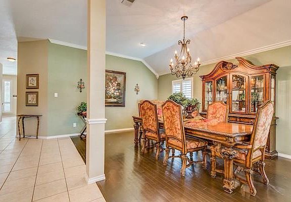 5th image of 10808 Ashmont Ln