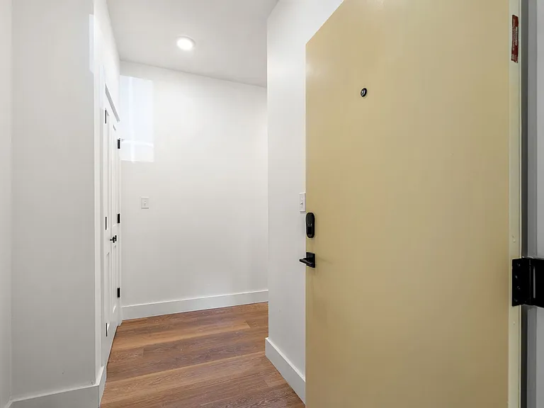 141 Hillside St #1 — Photo 18