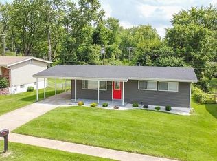 1700 Champlin Dr, Saint Louis, MO