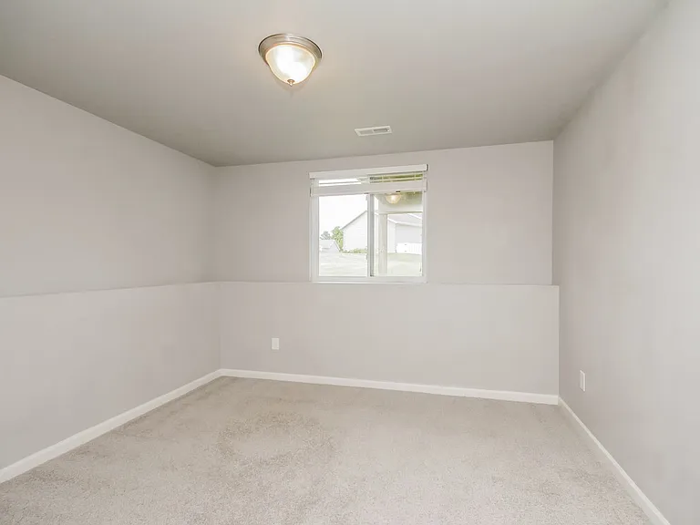 116 Iris Ct — Photo 21