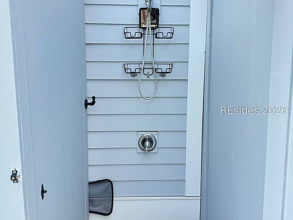 5th image of 453 Flatwater Dr
