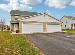 N7735 Maple Ridge Rd #N7737, Oconomowoc, WI 53066