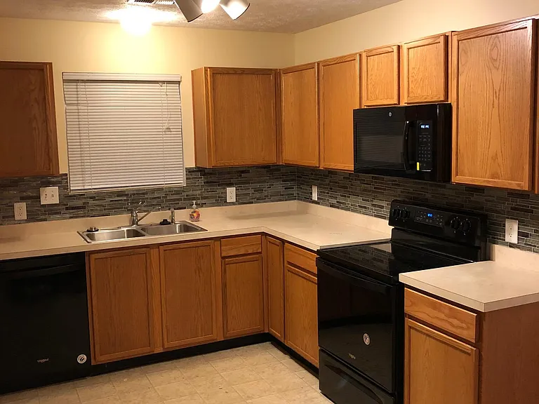 3928 Hay Market Dr — Photo 13