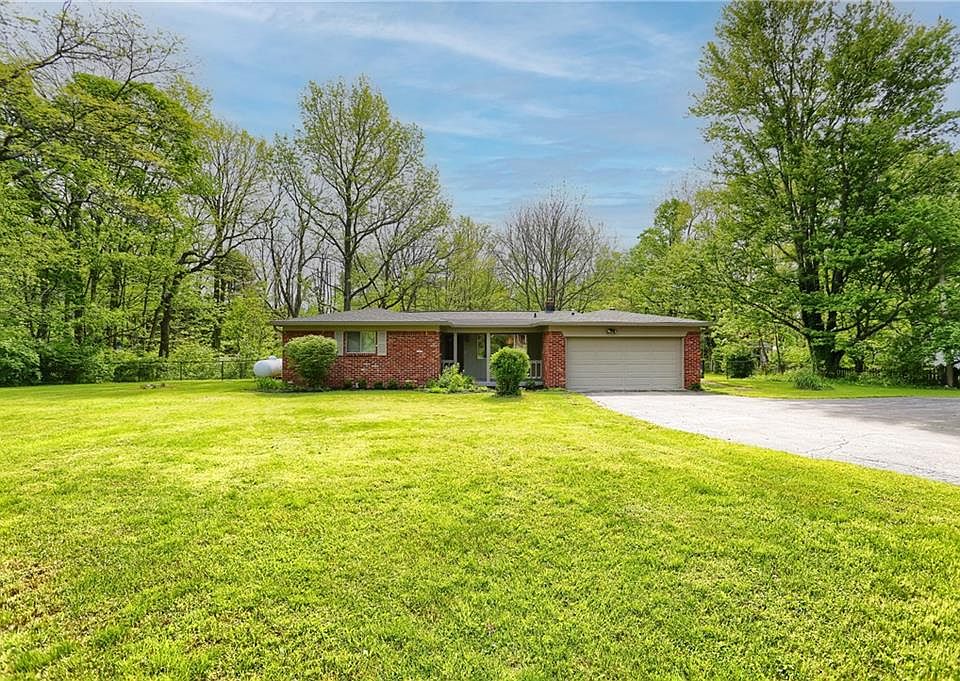 1st image of 2125 N County Road 600 E
