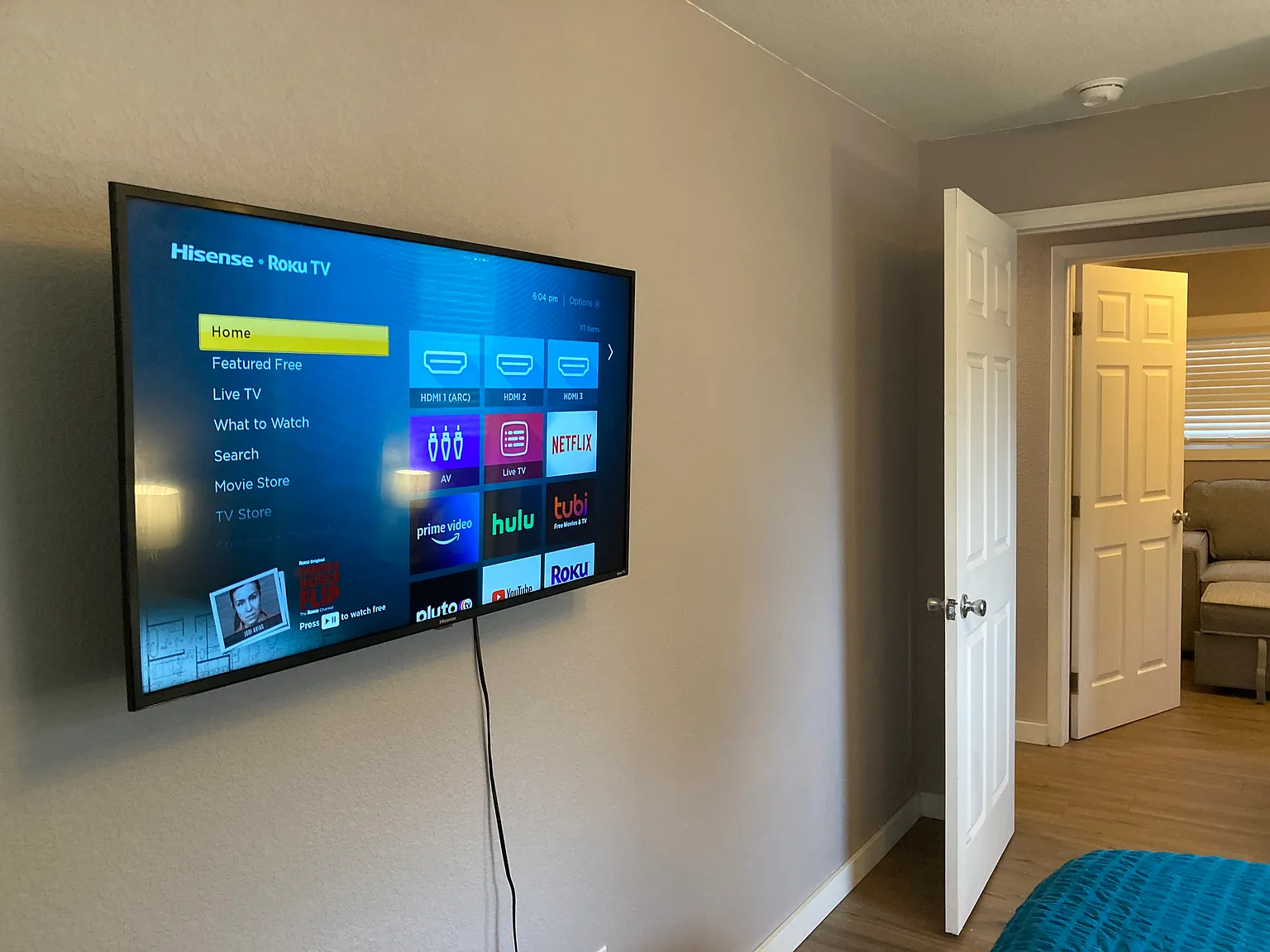 2 bed, 350 sqft, $1,750 — Photo 2