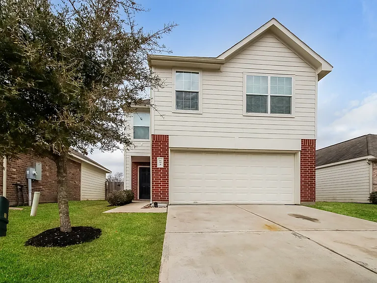 694 Fallow Ln — Photo 3