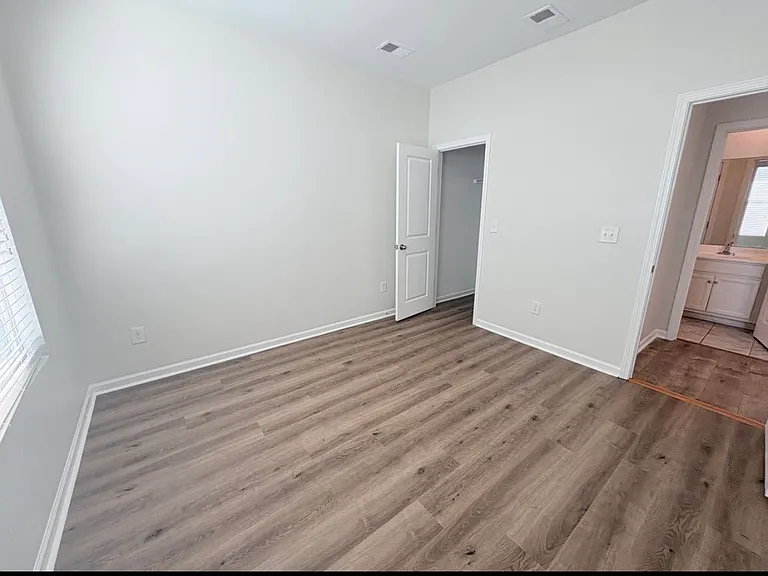 4723 Cloisters Ln — Photo 11