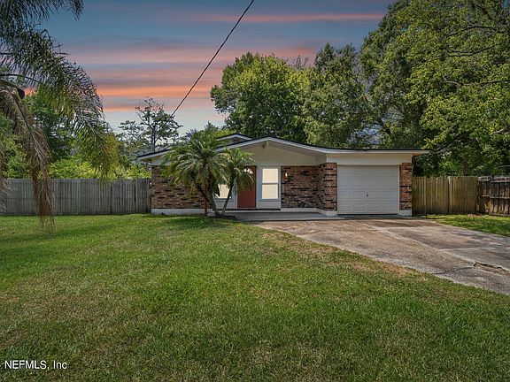 4th image of 13430 BEALL Avenue