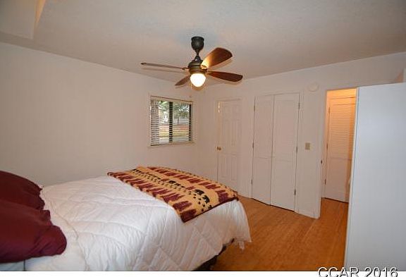 3rd image of 142 Mill Creek Cir