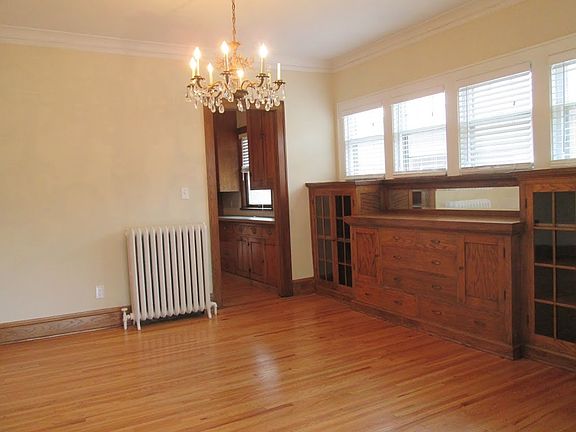 4th image of 3325 Emerson Ave S