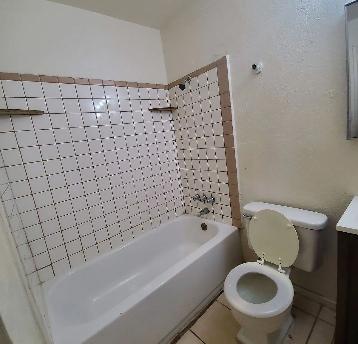 Cozy 2 Bedroom — Photo 4