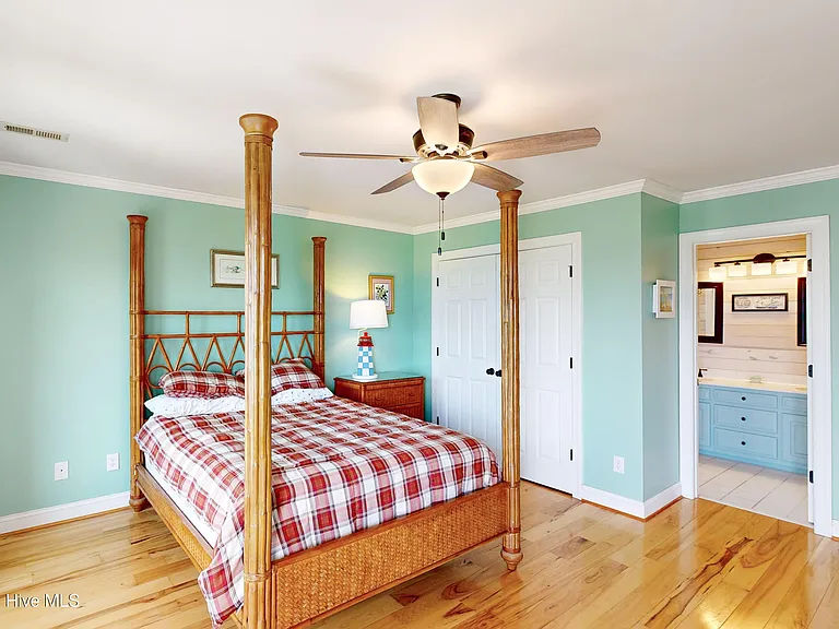 306 Marina Way — Photo 44