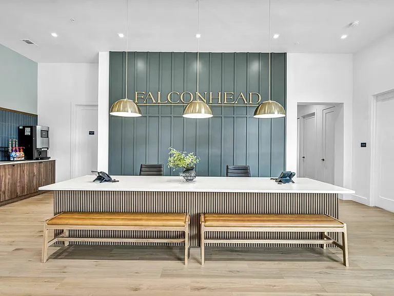 Falconhead — Photo 31