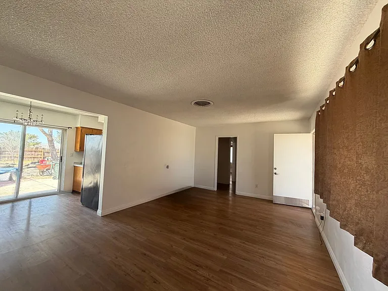 281 Armory Rd — Photo 4