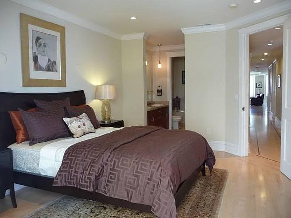 4th image of 2458 Polk St #2A