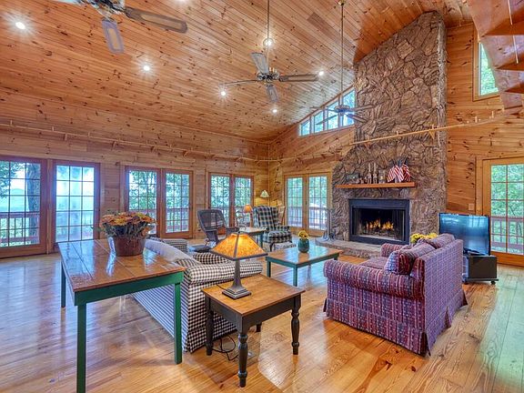 4th image of 854 Frog Pond Rd