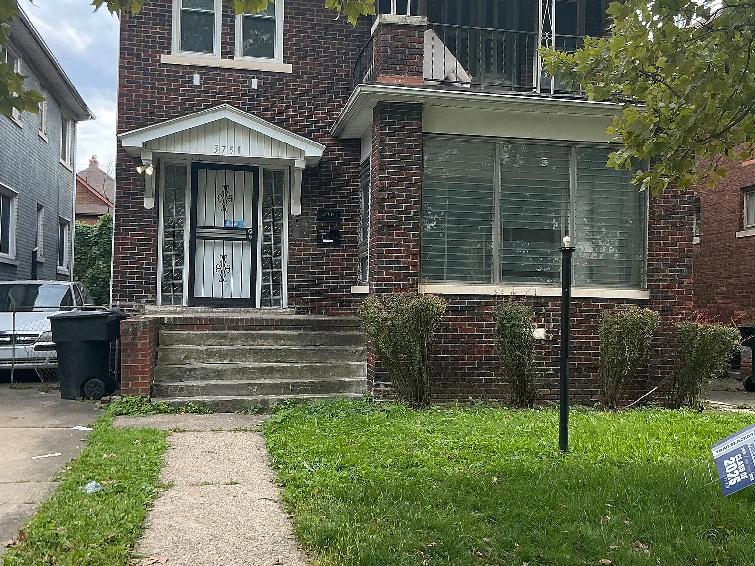 2 bed, 1000 sqft, $1,000 — Photo 1