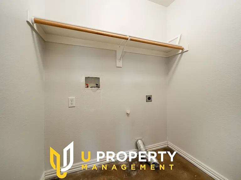 2211 Lilac Cir — Photo 21