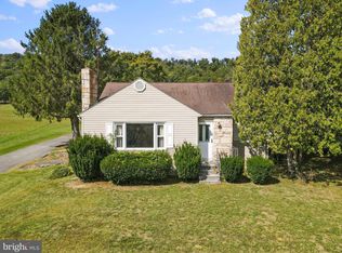 2690 Valley Rd, Berkeley Springs, WV 25411
