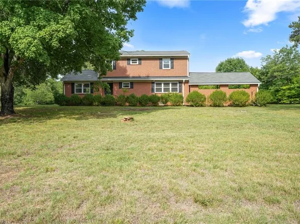 1261 Springwood Church Rd, Gibsonville, NC 27249