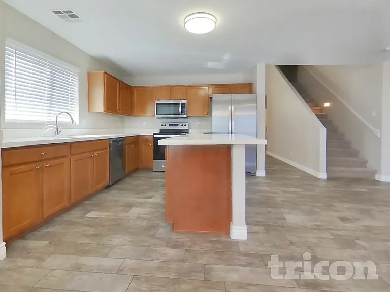 1447 S 231st Ln — Photo 9