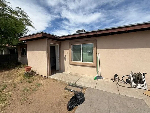 2346 E Lynne Ln Photo 1
