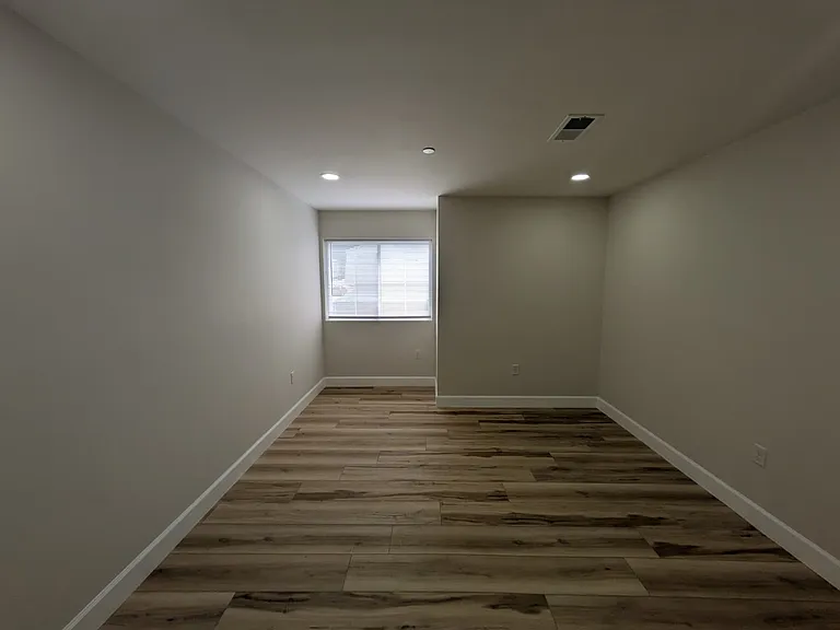 44 Warner St #5B — Photo 9