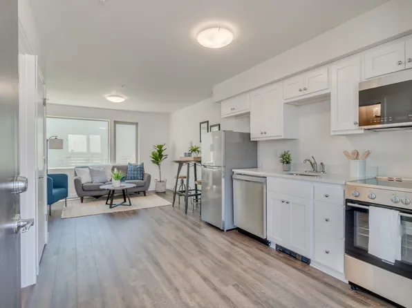 2720 SE Steele St #3, Portland, OR 97202