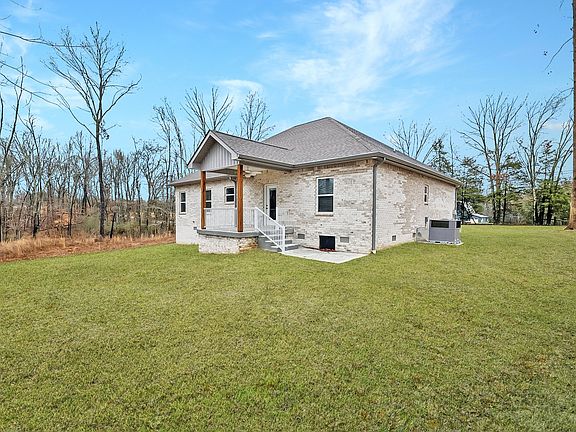 5th image of 2219 Ovoca Rd